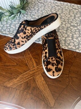 Sofft women’s mules. Sz 11M